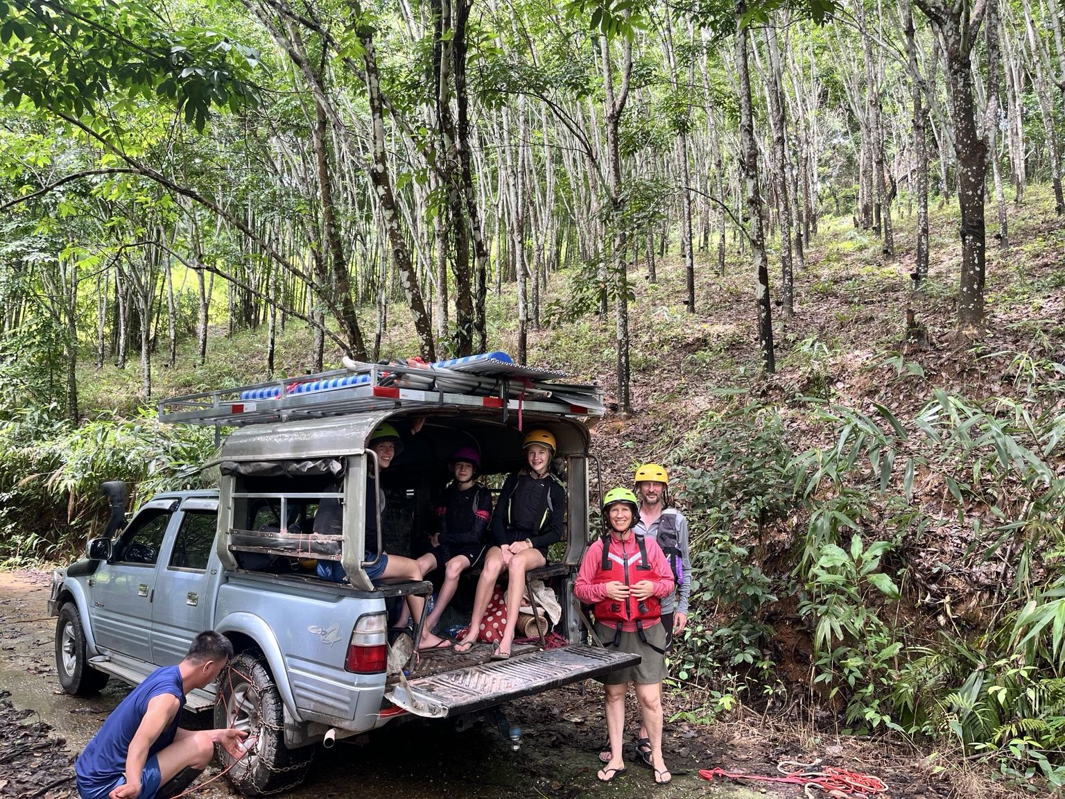 Travel Independently or Use a Local Guide in Nan?